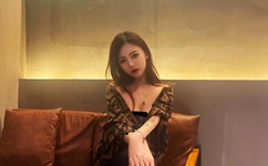 宝贝腿张大点就能吃到扇贝了